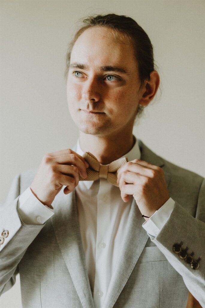 groom preparing for his wedding