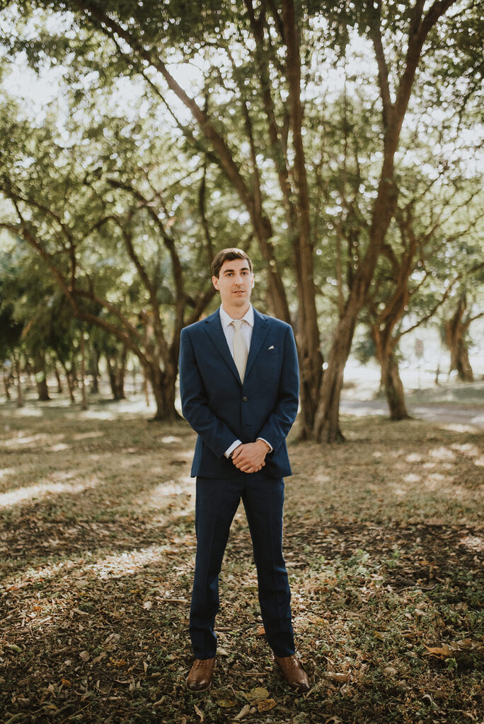 groom waiting for the bride